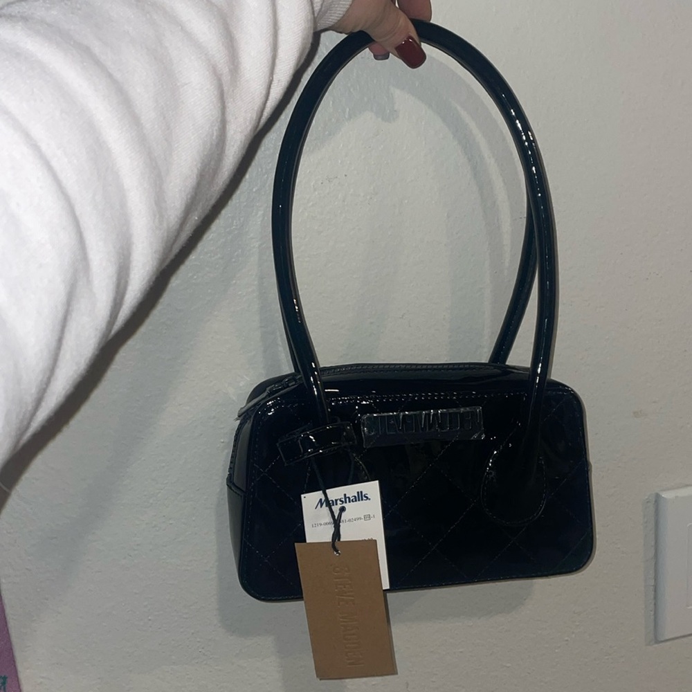 NWT Patent leather Steve Madden Black BCaspen